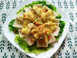 Jinyumantang One by One Steamed Fish Cake and Egg Dumplings recipe