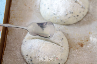 Knead-free Also Has A Good Taste: [germ Crispy French Sesame Ball] (with A Simple Cutting Knife) recipe