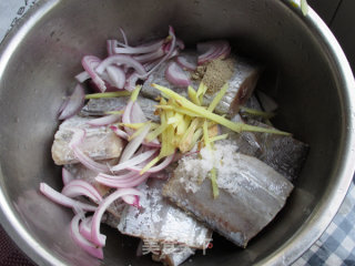 Octopus in Tomato Sauce recipe