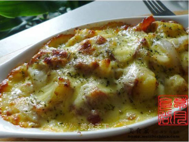 Baked Potatoes with Cheese and Bacon recipe