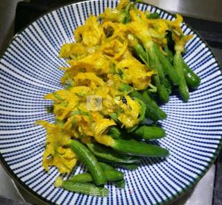 Stir-fried Milk Melon with Garlic recipe