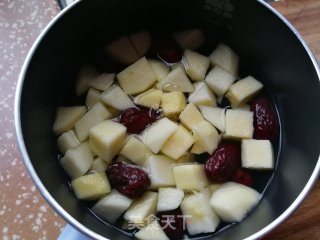 Apple and Red Date Soup recipe