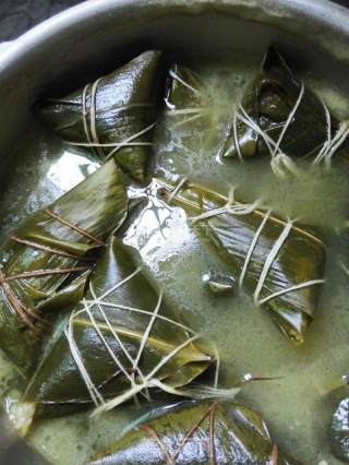 Five Grain and Bacon Zongzi recipe