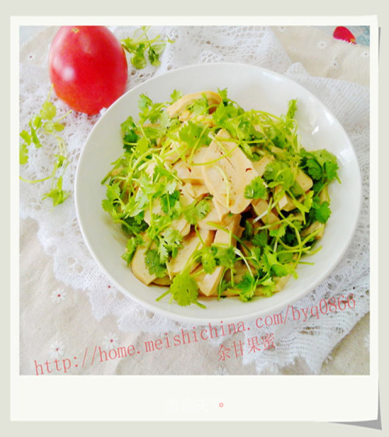 Home-cooked Cold Dish-vegetable Chicken with Coriander recipe