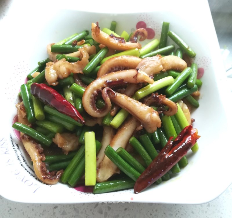 Stir-fried Octopus with Garlic Moss recipe