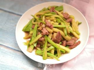 Stir-fried Zucchini with Shredded Pork recipe