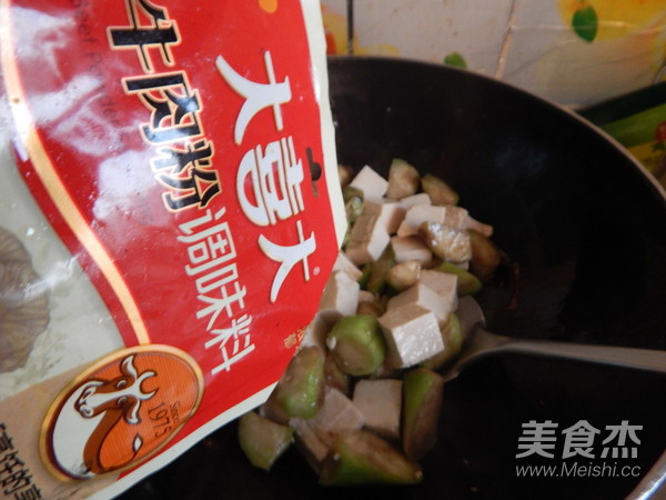 Loofah Burnt Tofu recipe