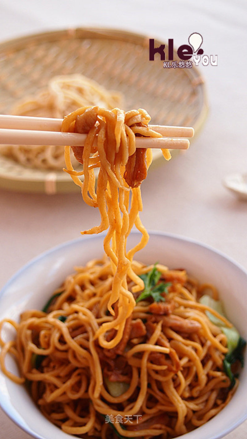 Stir-fried Pork and Bamboo Noodles recipe