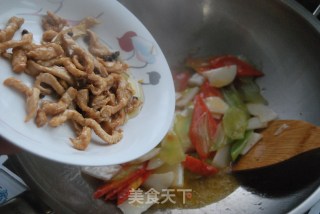 Winter Food Yam is at The Time-[fried Shredded Chicken with Yam and Green Bamboo Shoots] recipe