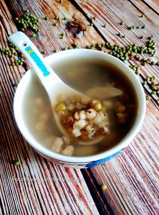 Mung Bean Lily Barley Soup recipe