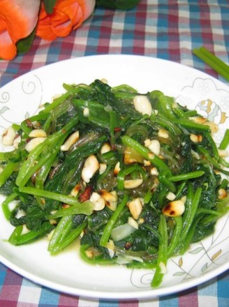 Spinach and Peanuts recipe