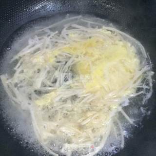 Enoki Mushroom and Egg Soup recipe