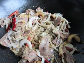 Stir-fried Beef Head Meat-xinjiang Taste recipe