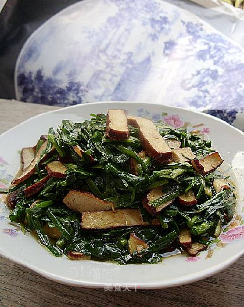 Stir-fry with Chives and Dried Beans recipe