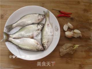 Spicy Dried Wild Fish recipe