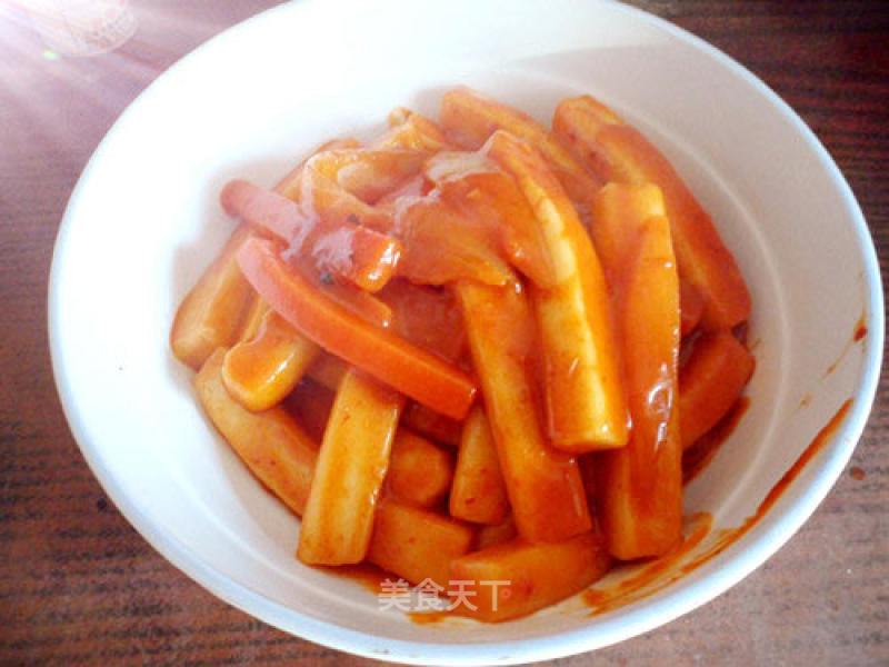 Korean Spicy Stir-fried Rice Cakes that Dogs Love
