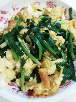 Scrambled Eggs with Leek recipe