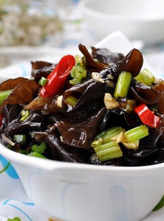 Weight Loss and Detoxification: Black Fungus with Vinegar Pepper
