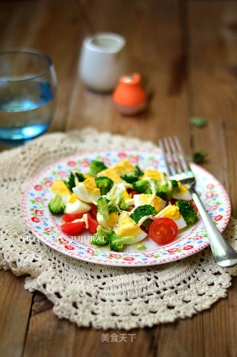 Egg Colored Vegetable Salad recipe