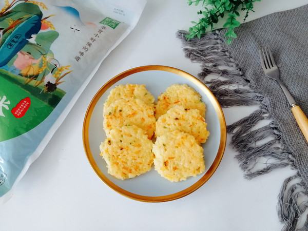 Pan-fried Rice Cracker with Egg recipe