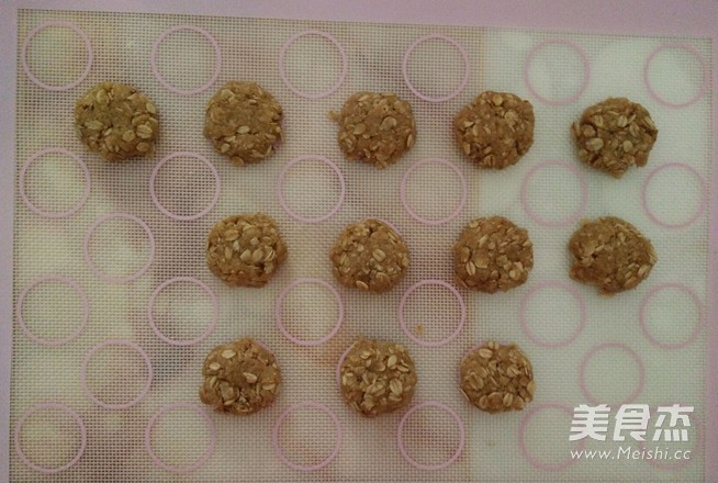 Low-fat Quick Oatmeal Cookies recipe