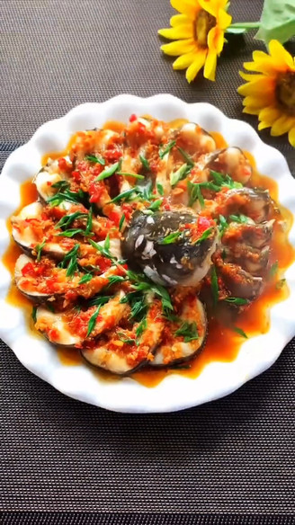 Steamed Fish with Garlic Chili Sauce