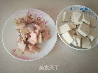 Stewed Tofu with Black Fungus and Cabbage recipe