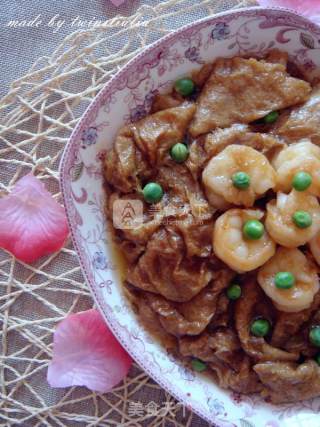 Traditional Jelly Dish with Shrimp and Gluten recipe