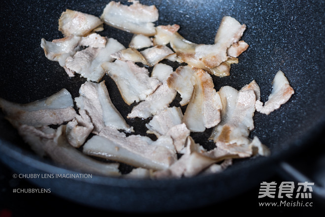 Dengyingchuan Hemp Twice-cooked Pork recipe