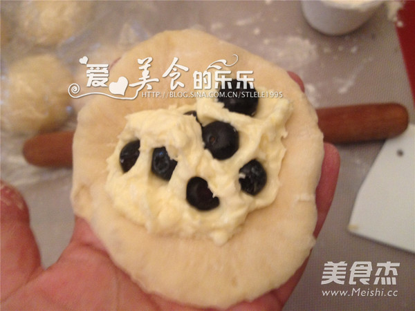 Blueberry Cheese Sandwich Bread recipe