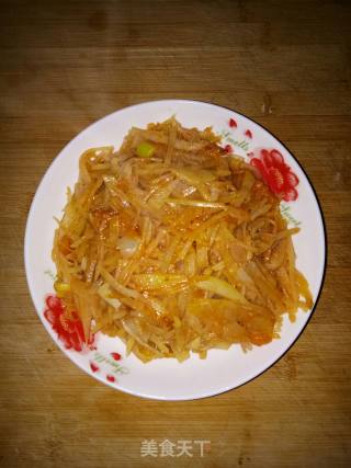 Shredded Potatoes in Tomato Sauce recipe