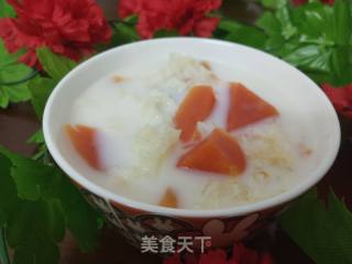 Papaya Tremella Stewed Milk recipe