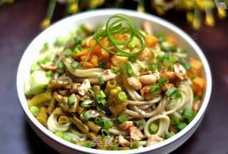 Hot Noodles with Sesame Paste recipe