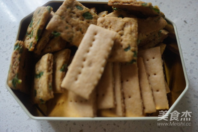 Whole Wheat Chive Biscuits recipe