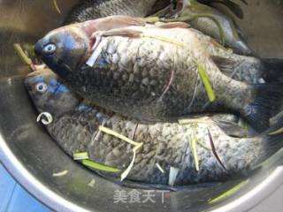 Pan Fried Crucian Carp recipe