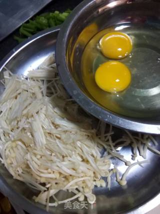 Enoki Mushroom Omelet recipe