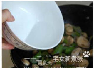 Stewed Loofah with Straw Mushroom and Shrimp Ball recipe