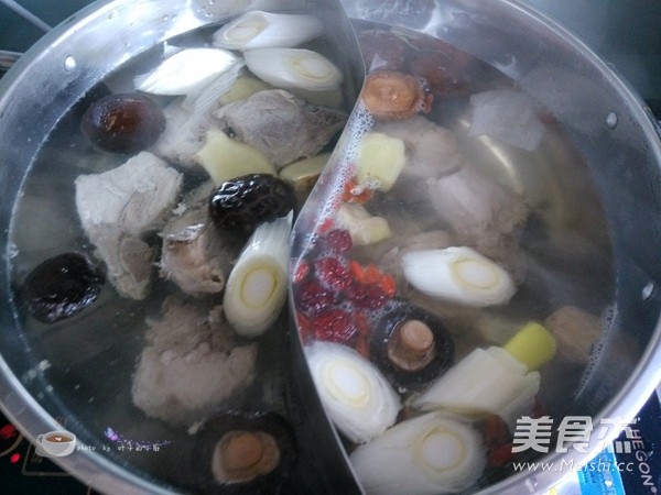 Family Mandarin Duck Hot Pot recipe