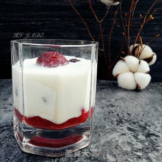 Strawberry Milk Drink Popular All Over The World recipe