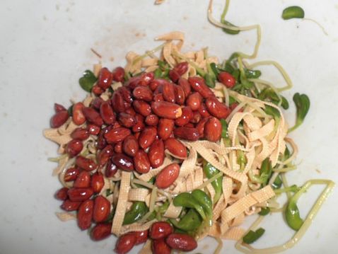 Peanut Tofu with Bean Sprouts recipe