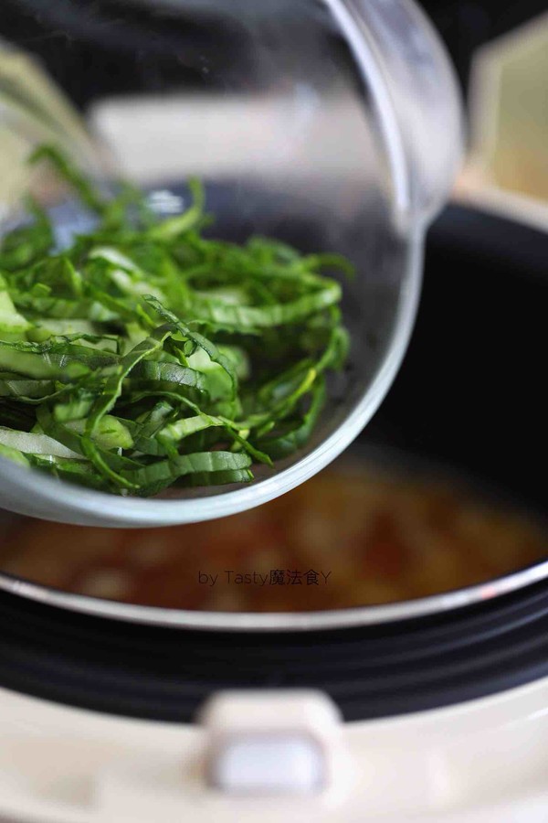 Tomato Rapeseed Noodle Soup recipe