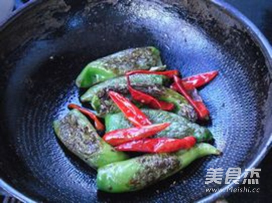Fried and Braised Spicy recipe