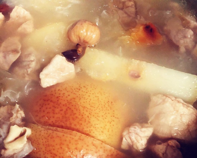 Super Clear and Sweet Sydney White Fungus and Pig Lung Soup recipe