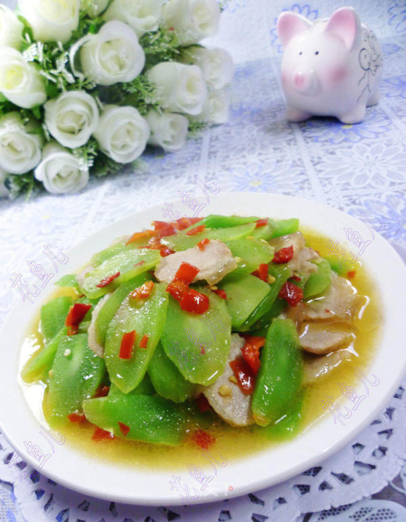 Stir-fried Lettuce with Chopped Pepper and White Meat recipe
