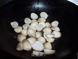 Straw Mushrooms in Oyster Sauce recipe