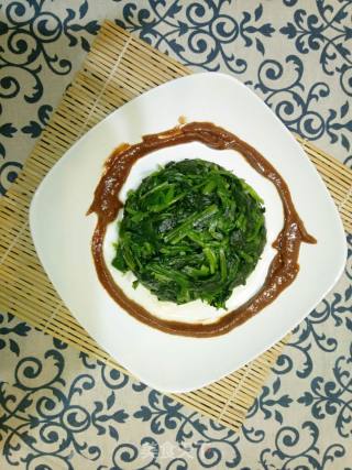 Spinach with Sesame Sauce recipe