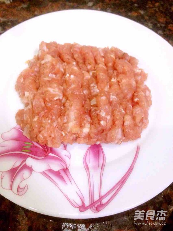 Stir-fried Minced Pork with Fungus recipe