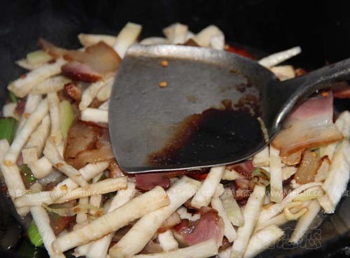 Stir-fried Bacon with Dried Radish recipe