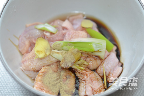 Braised Chicken Wings with Three Sauces recipe