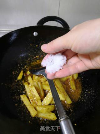Spicy Dry Stir-fried Potato Chips recipe